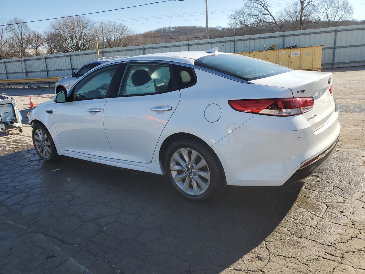 2017 Kia Optima - Image 2