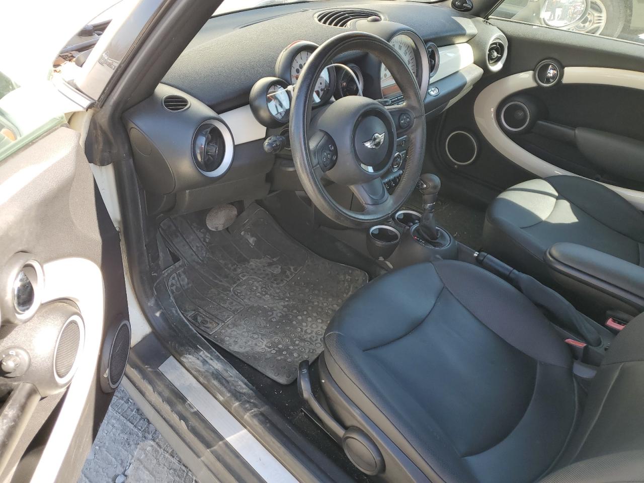 2013 MINI Cooper - Image 8