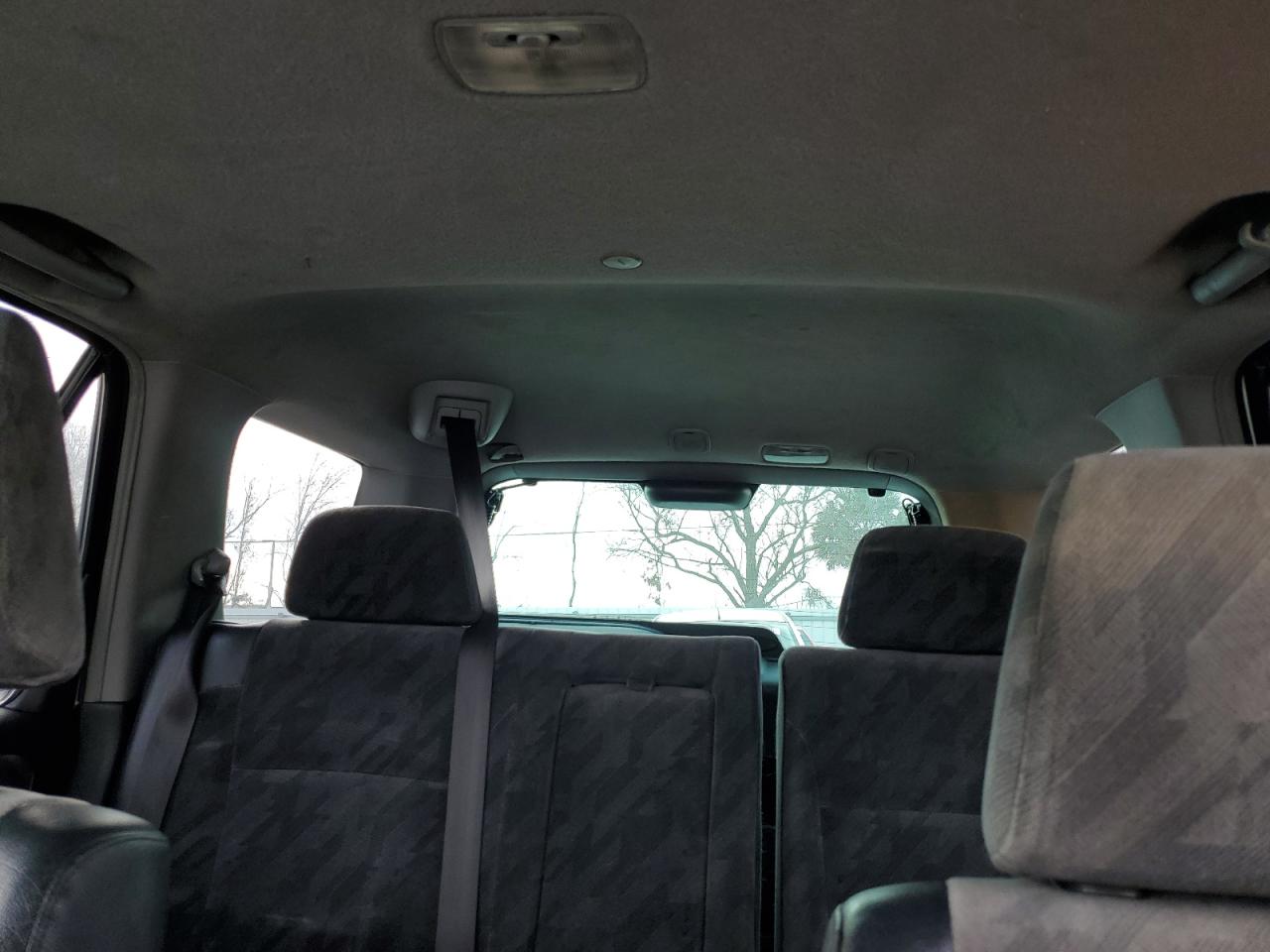 2003 Honda CR-V - Image 10