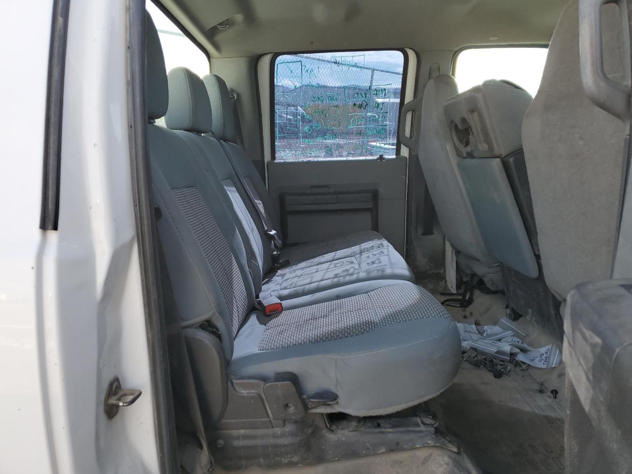 2015 Ford F350 - Image 10