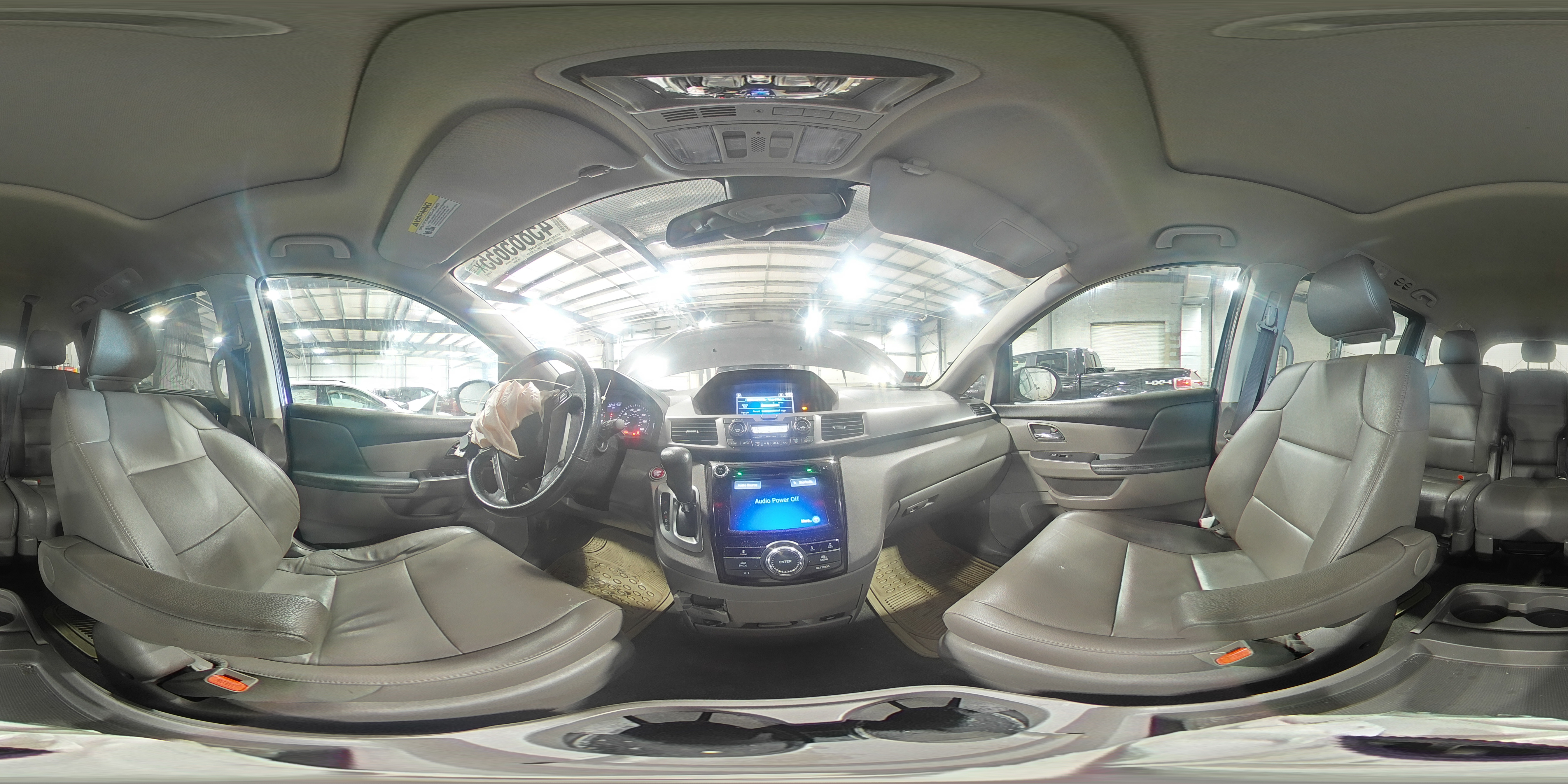 2015 Honda Odyssey - Image 15
