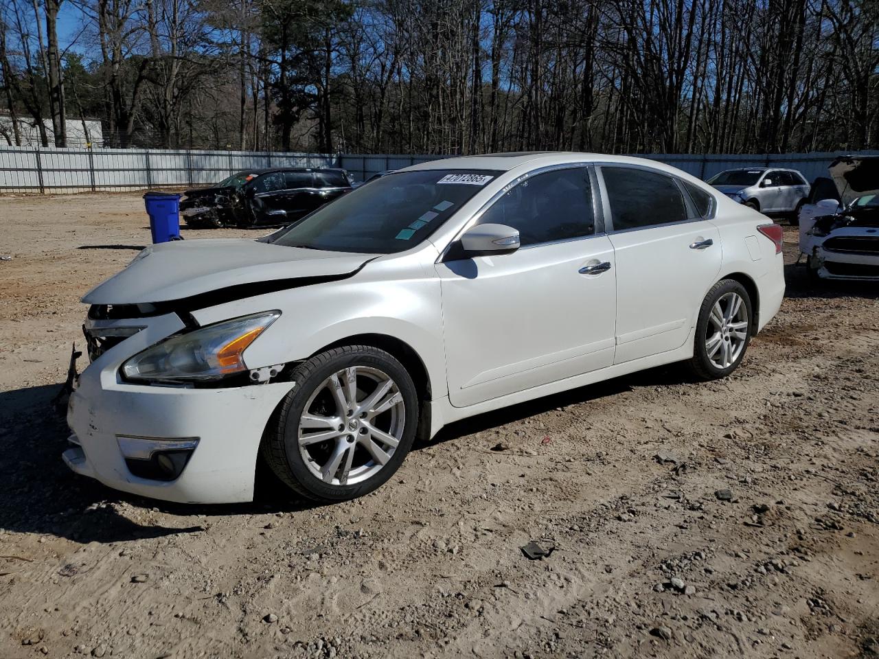 2015 Nissan Altima - Image 1