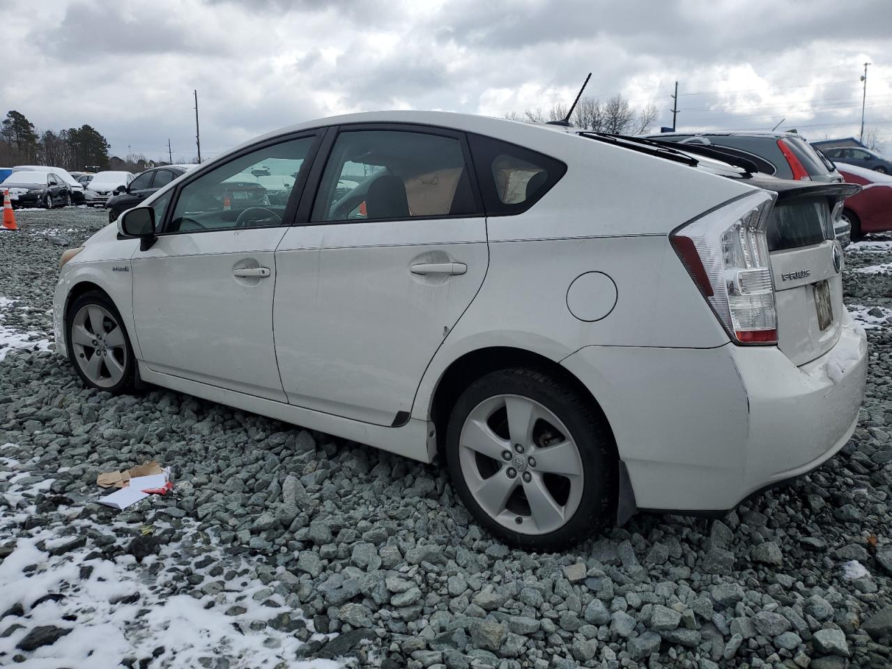 2010 Toyota Prius - Image 2