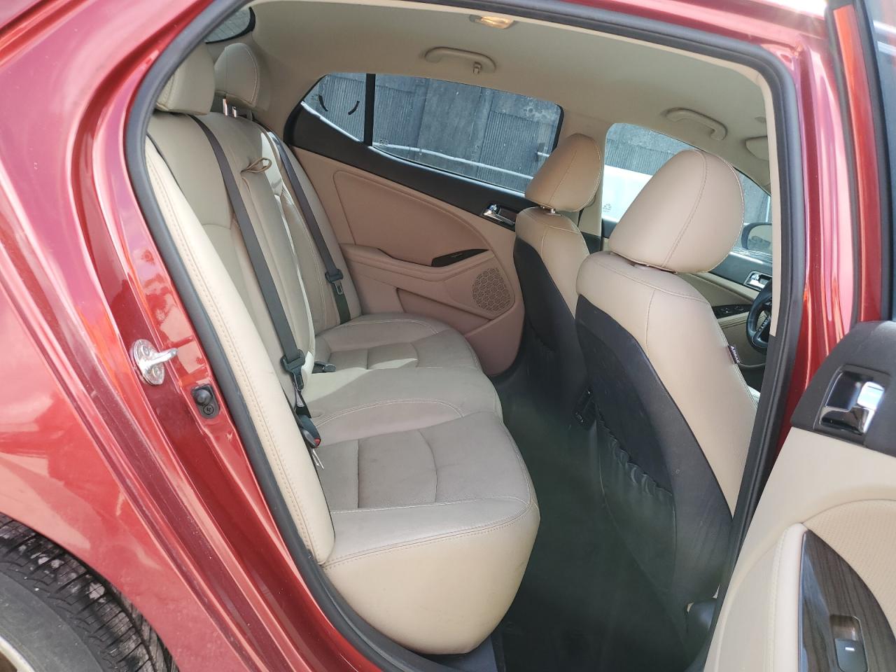 2013 Kia Optima - Image 10