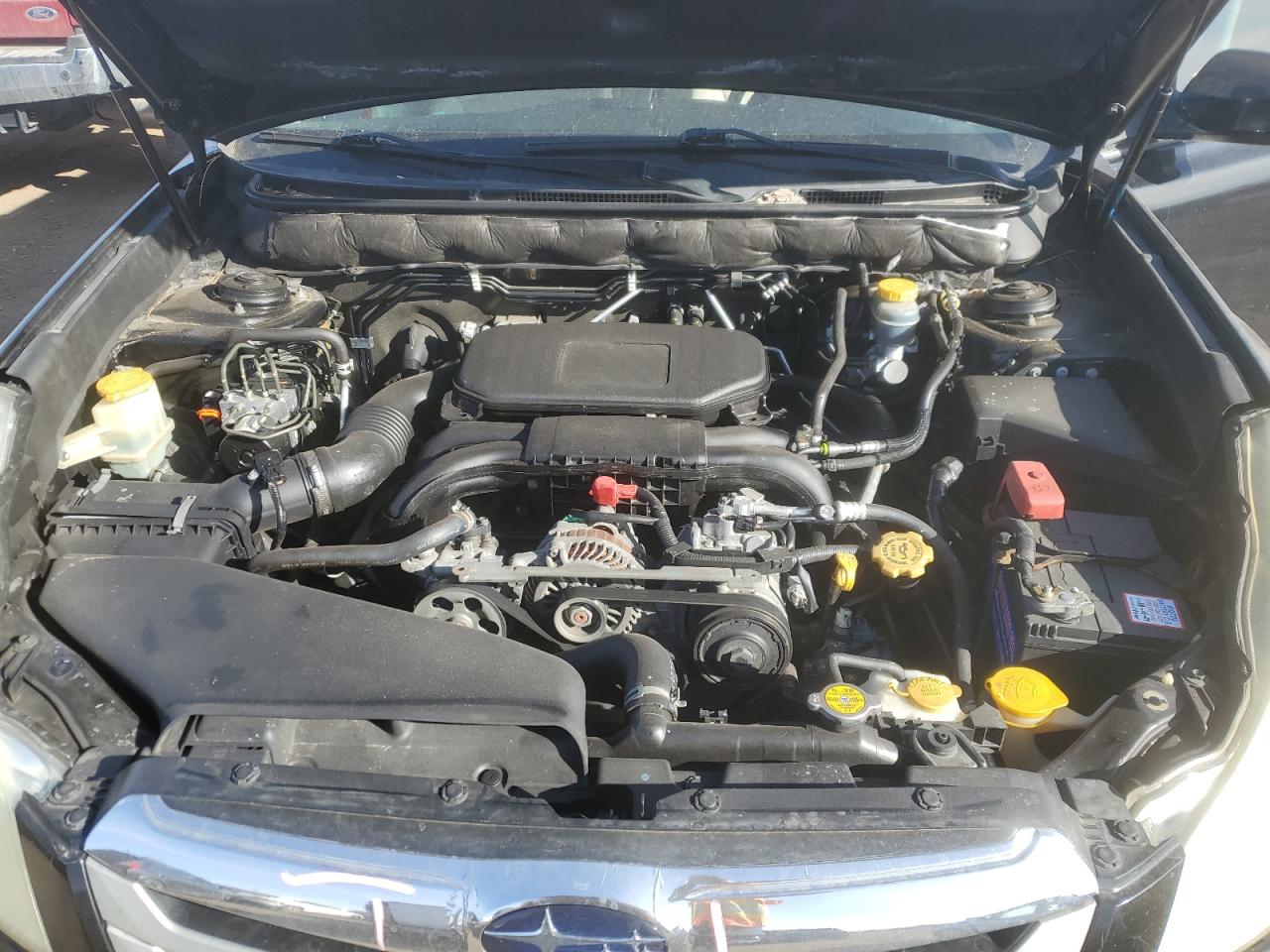 2010 Subaru Outback - Image 11