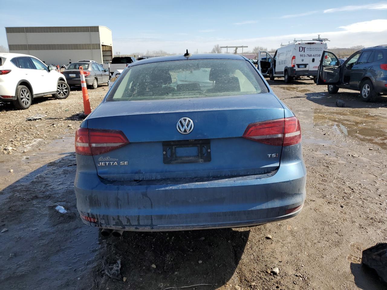 2016 Volkswagen Jetta - Image 6
