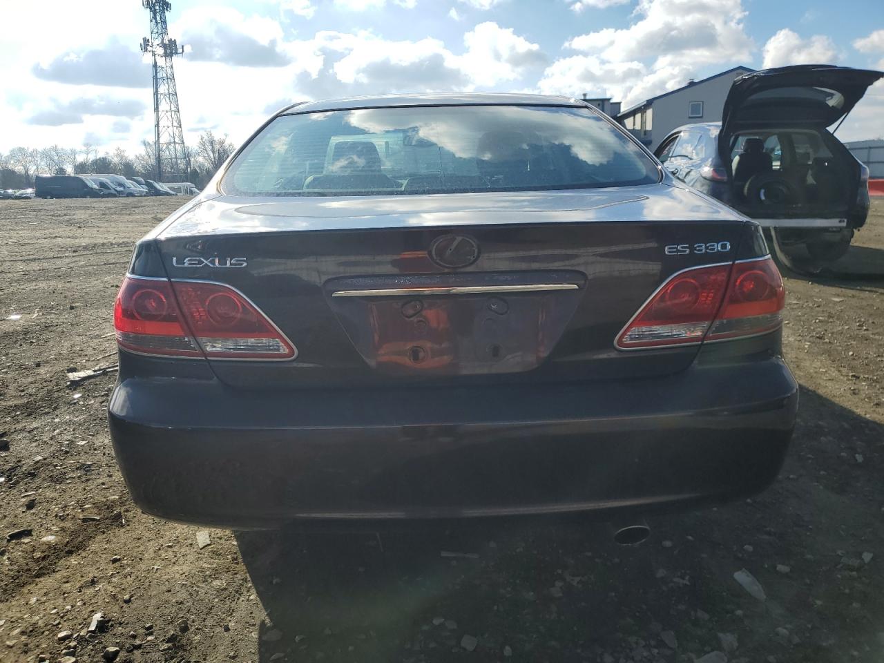 2005 Lexus ES - Image 6