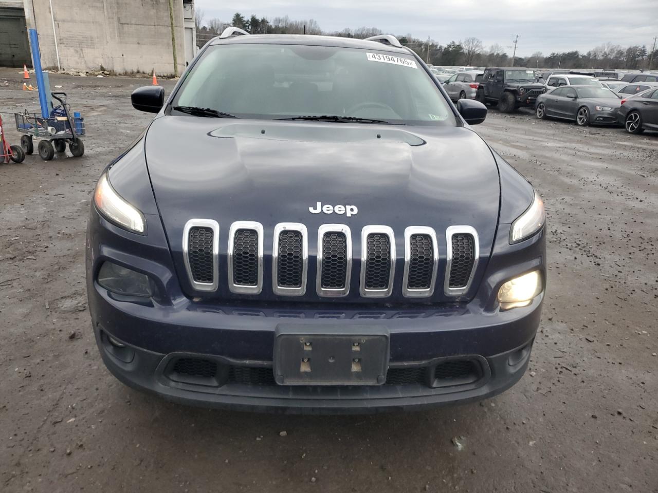 2015 Jeep Grand Cherokee - Image 5