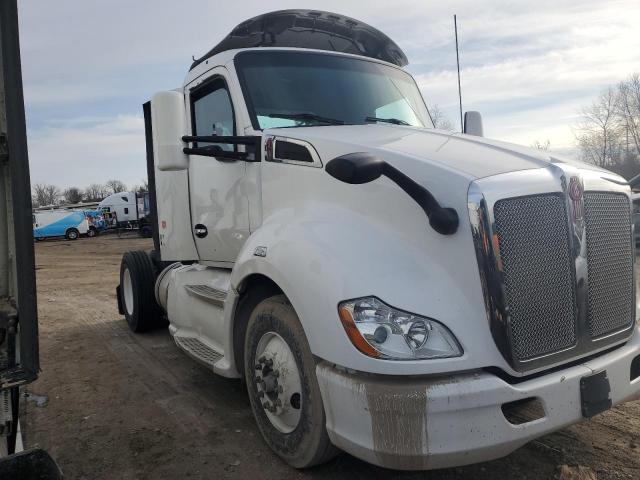 2015 Kenworth Construction T680