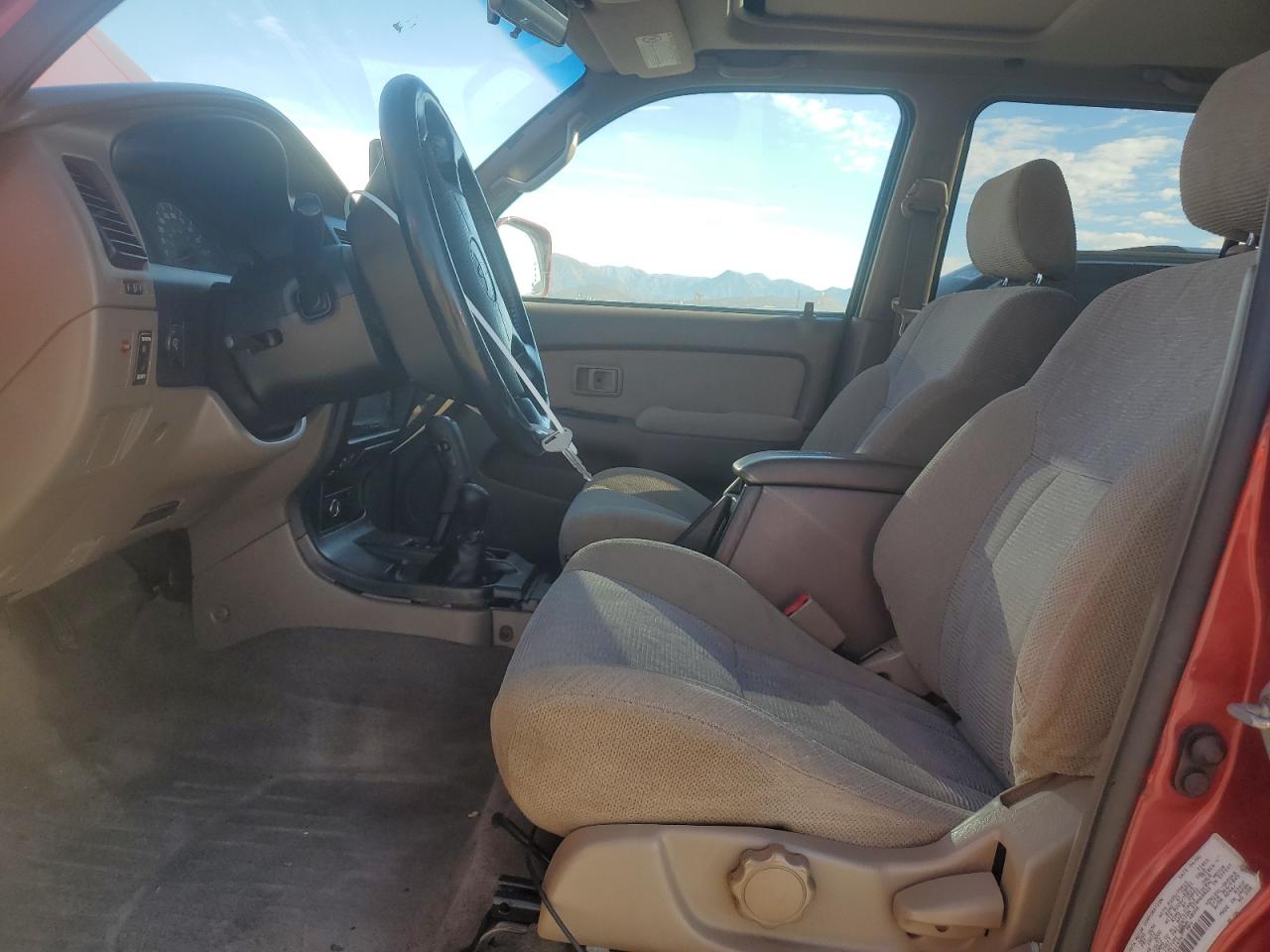 2000 Toyota 4Runner - Image 7