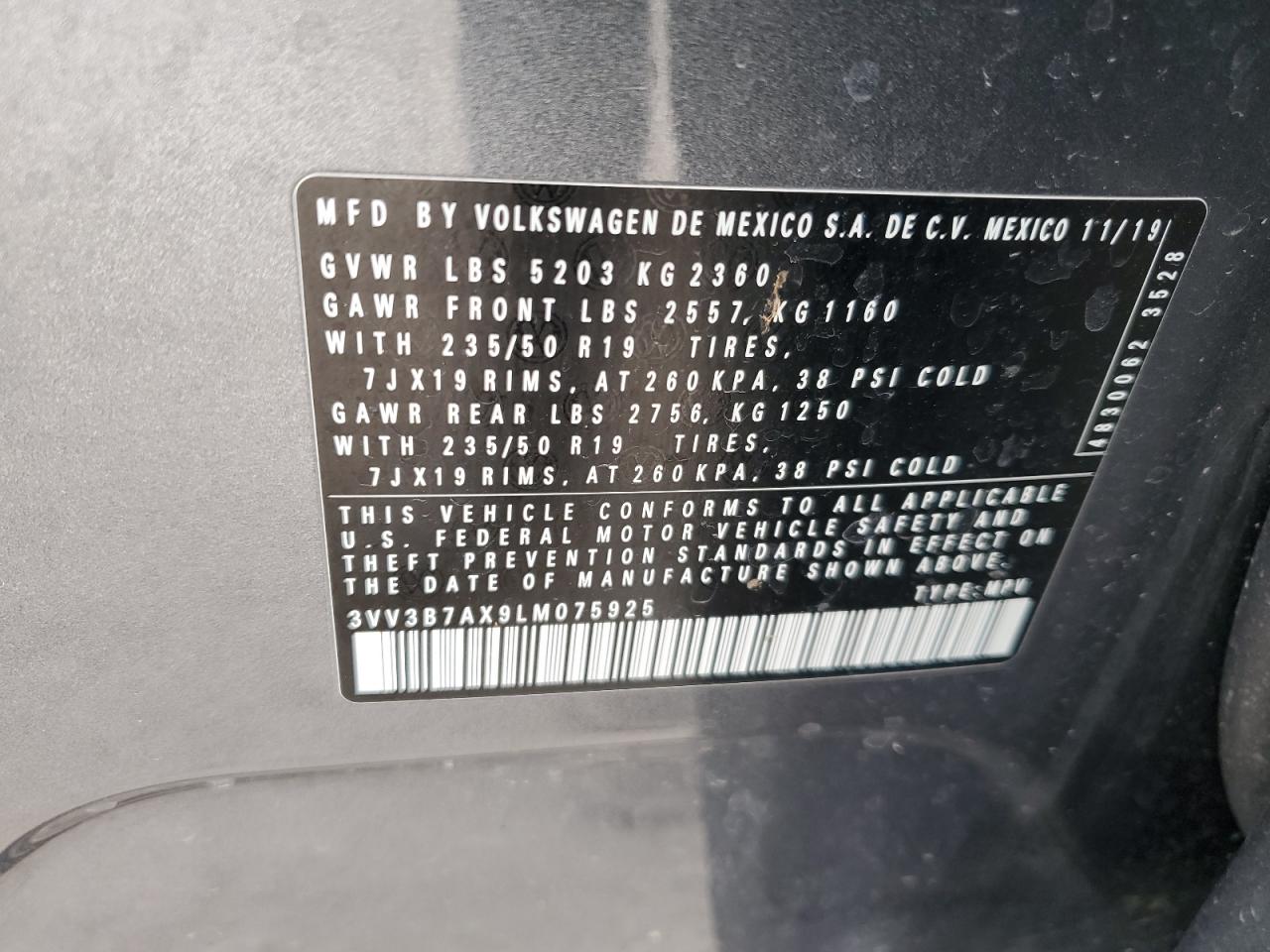 2020 Volkswagen Tiguan - Image 16