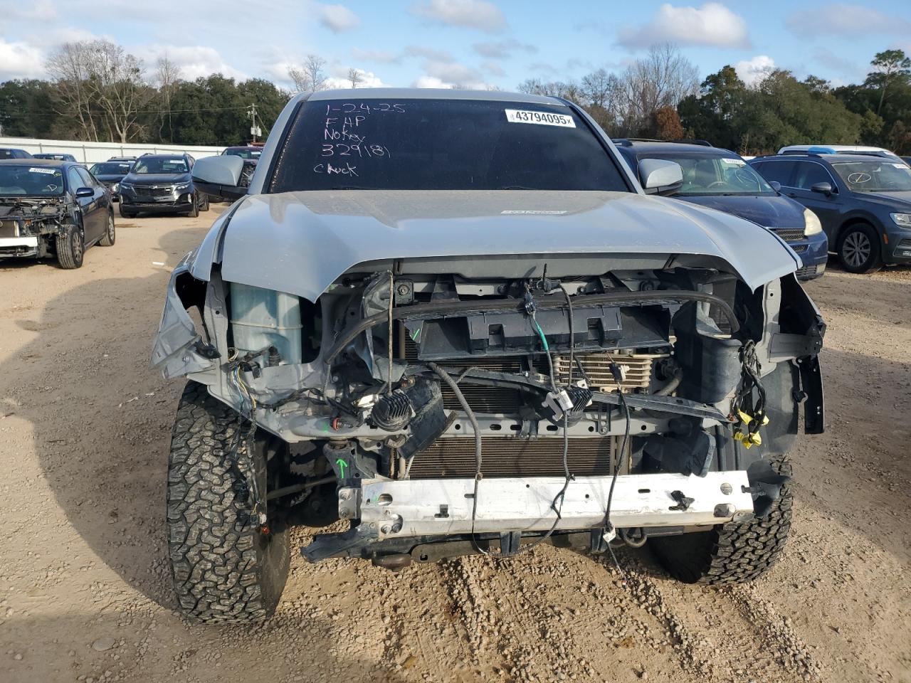 2020 Toyota Tacoma - Image 5
