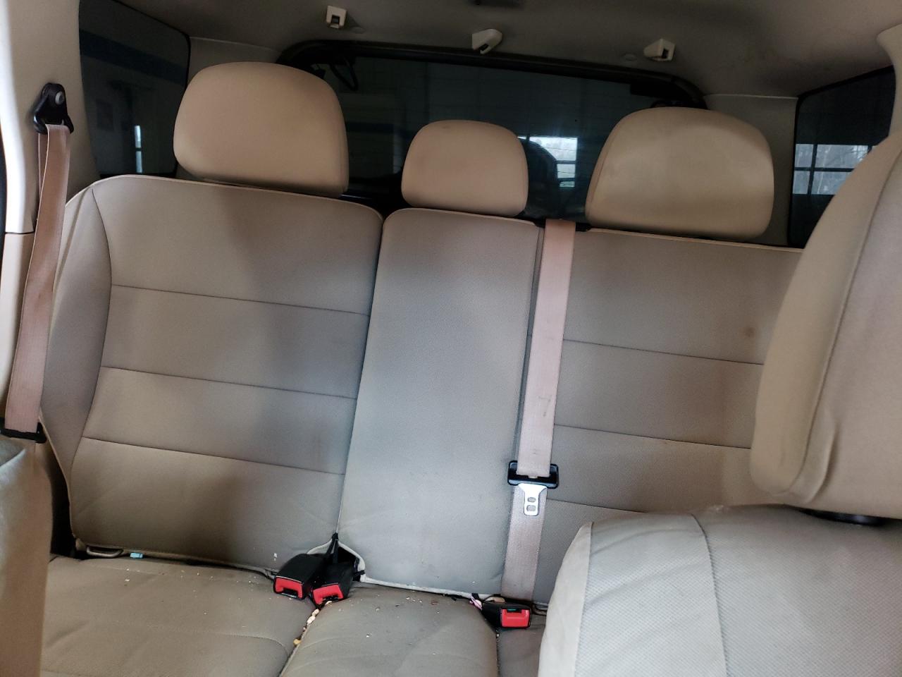 2010 Ford Escape - Image 10