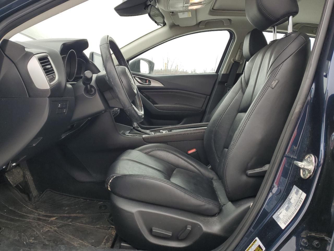 2018 Mazda 3 - Image 7