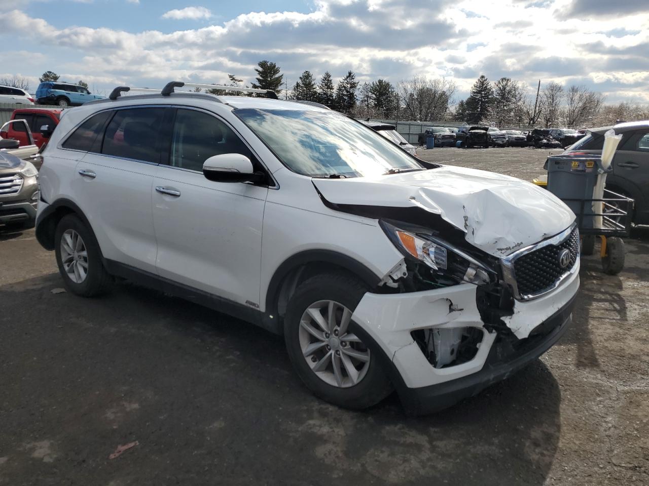 2018 Kia Sorento - Image 4