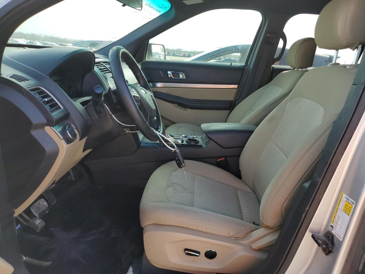 2017 Ford Explorer - Image 7