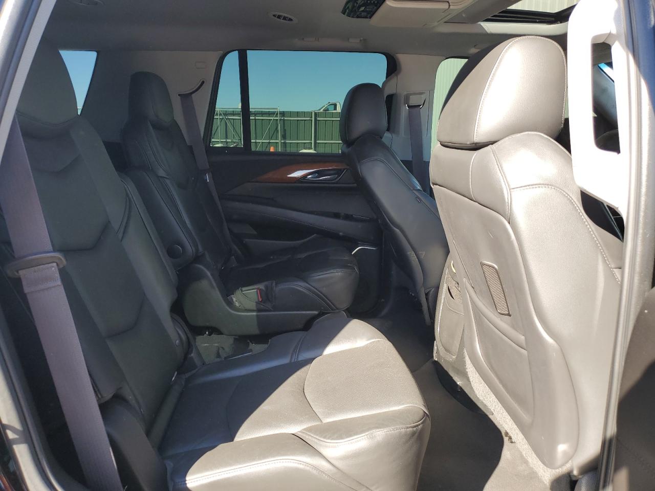 2015 Cadillac Escalade Luxury VIN: 1GYS4MKJ0FR555264 Lot: 46839885