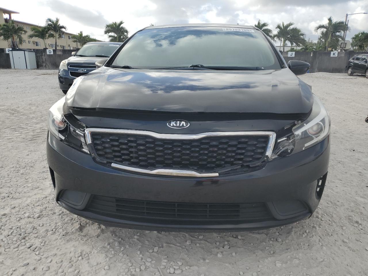 2017 Kia Forte - Image 5