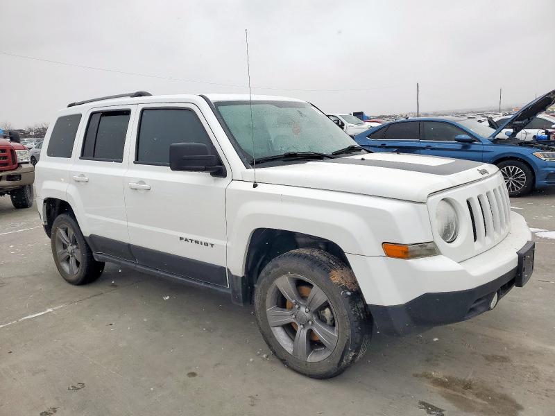 Parquets JEEP PATRIOT 2016 Biały