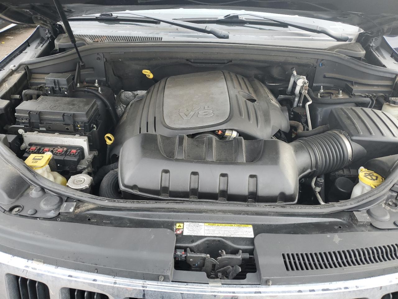 2011 Jeep Grand Cherokee - Image 12