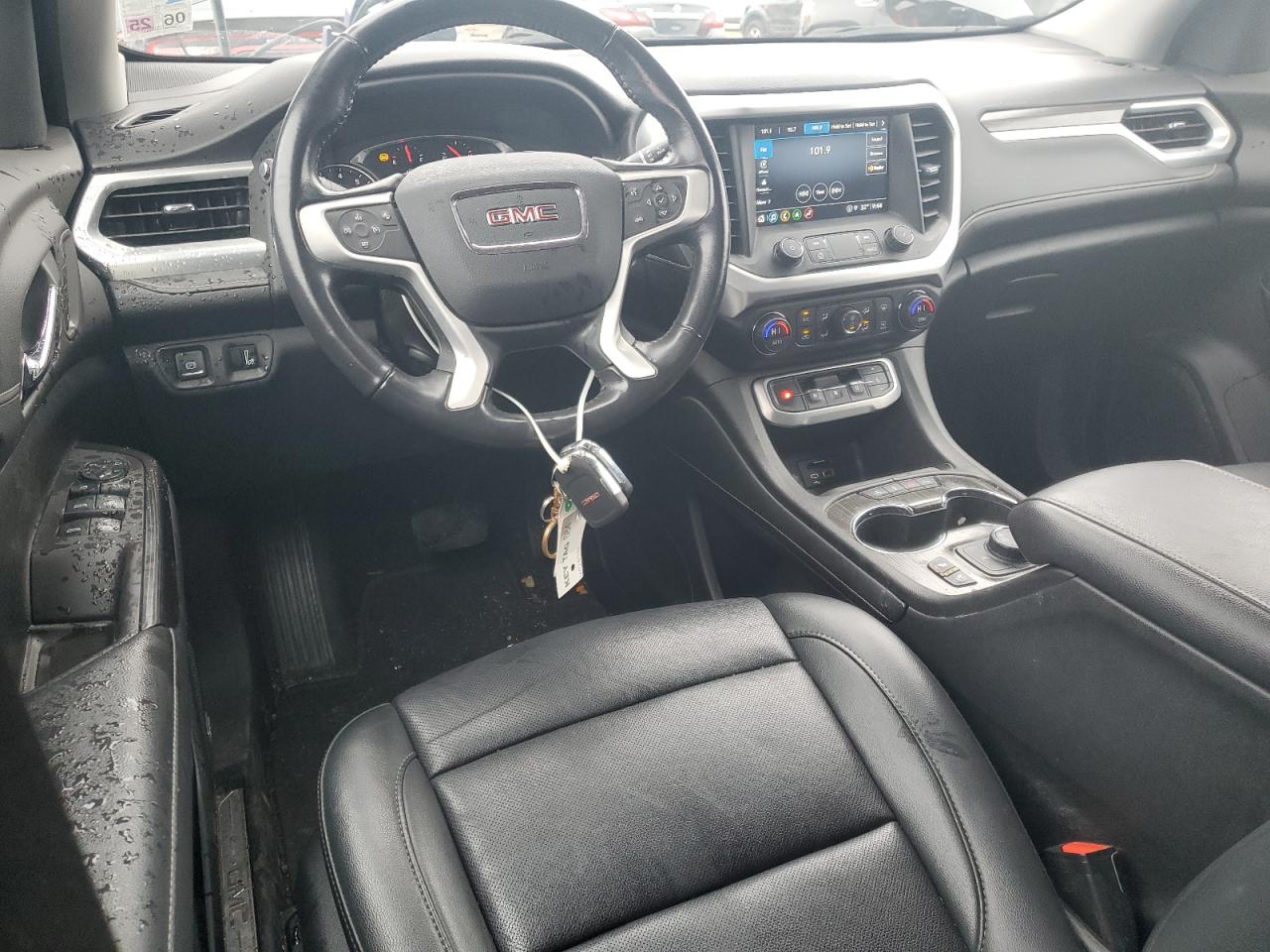 2021 GMC Acadia - Image 8