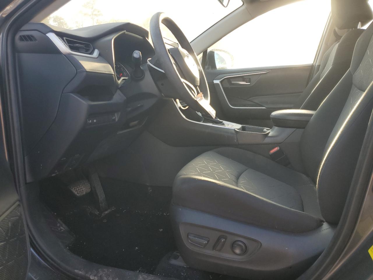2020 Toyota RAV 4 - Image 7