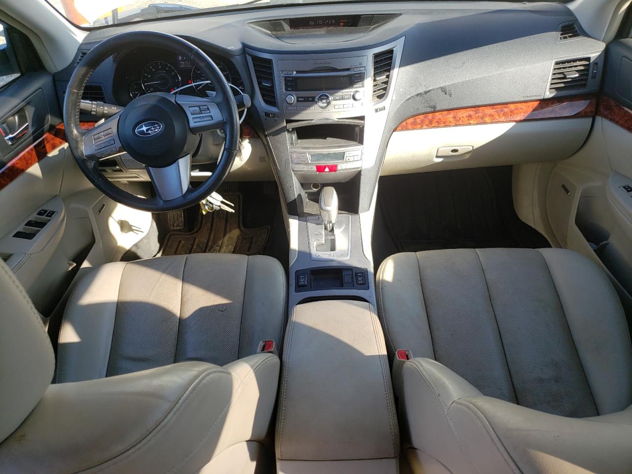2011 Subaru Outback - Image 8