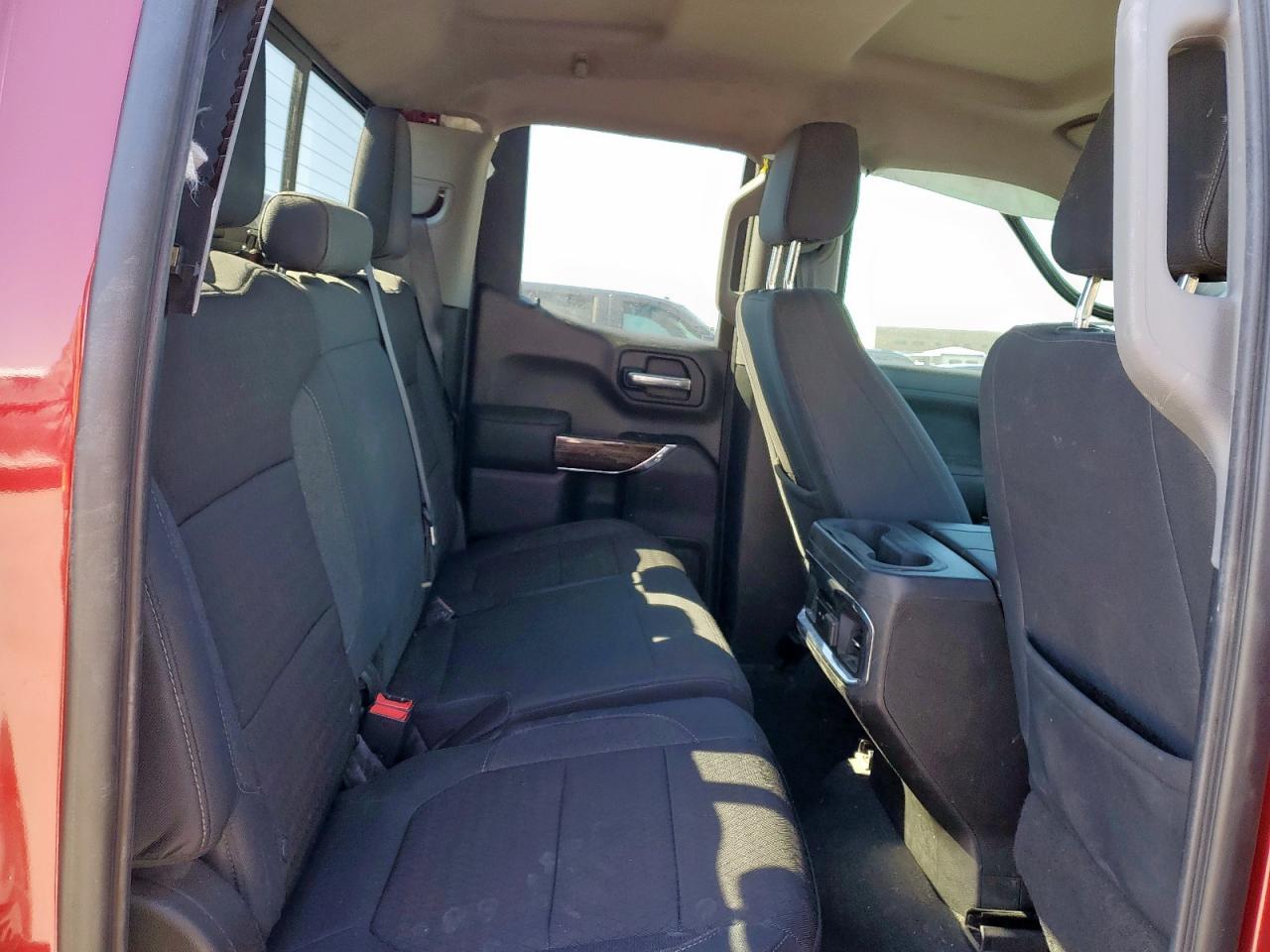 2019 GMC Sierra - Image 10