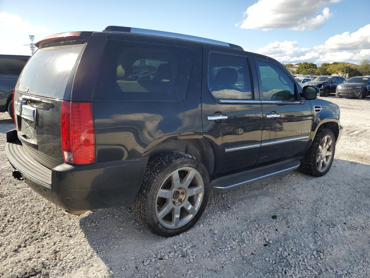 2007 Cadillac Escalade - Image 3