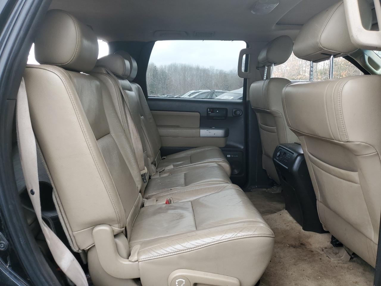 2008 Toyota Sequoia - Image 11