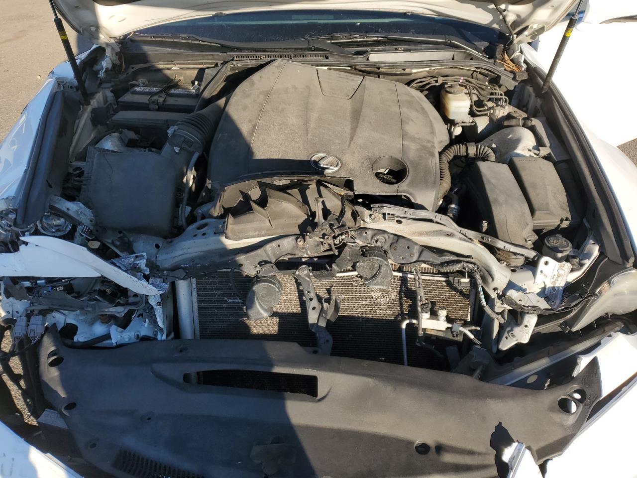 2014 Lexus IS - Image 12