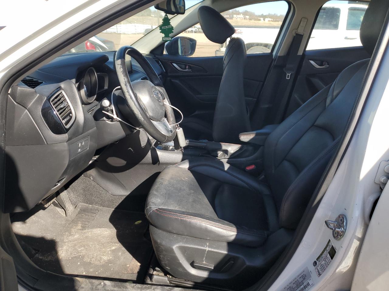 2016 Mazda 3 - Image 7