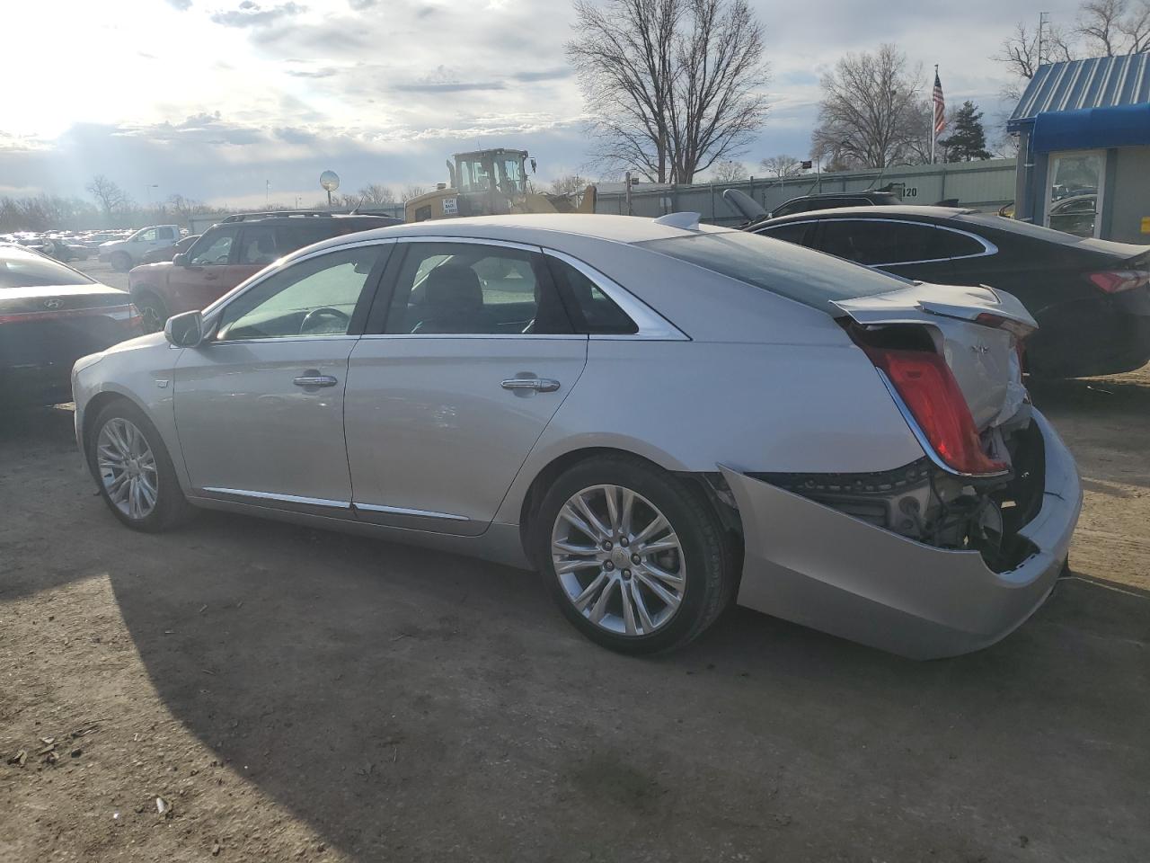 2018 Cadillac XTS - Image 2