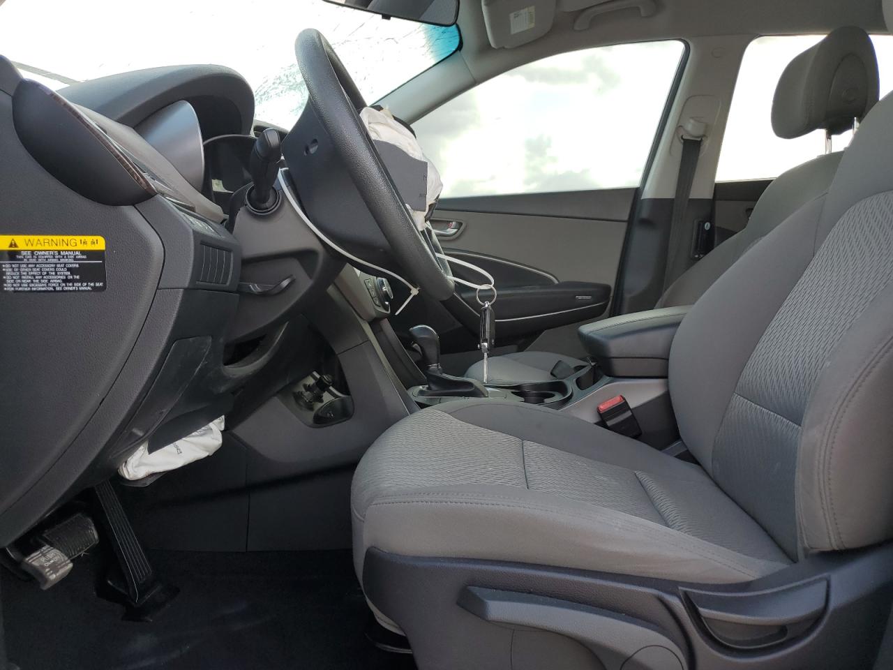 2018 Hyundai Santa Fe - Image 7