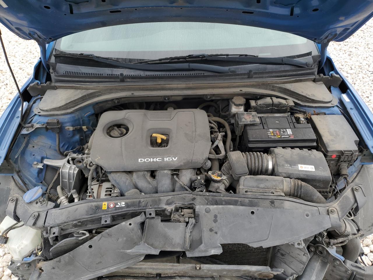 2017 Hyundai Elantra - Image 12