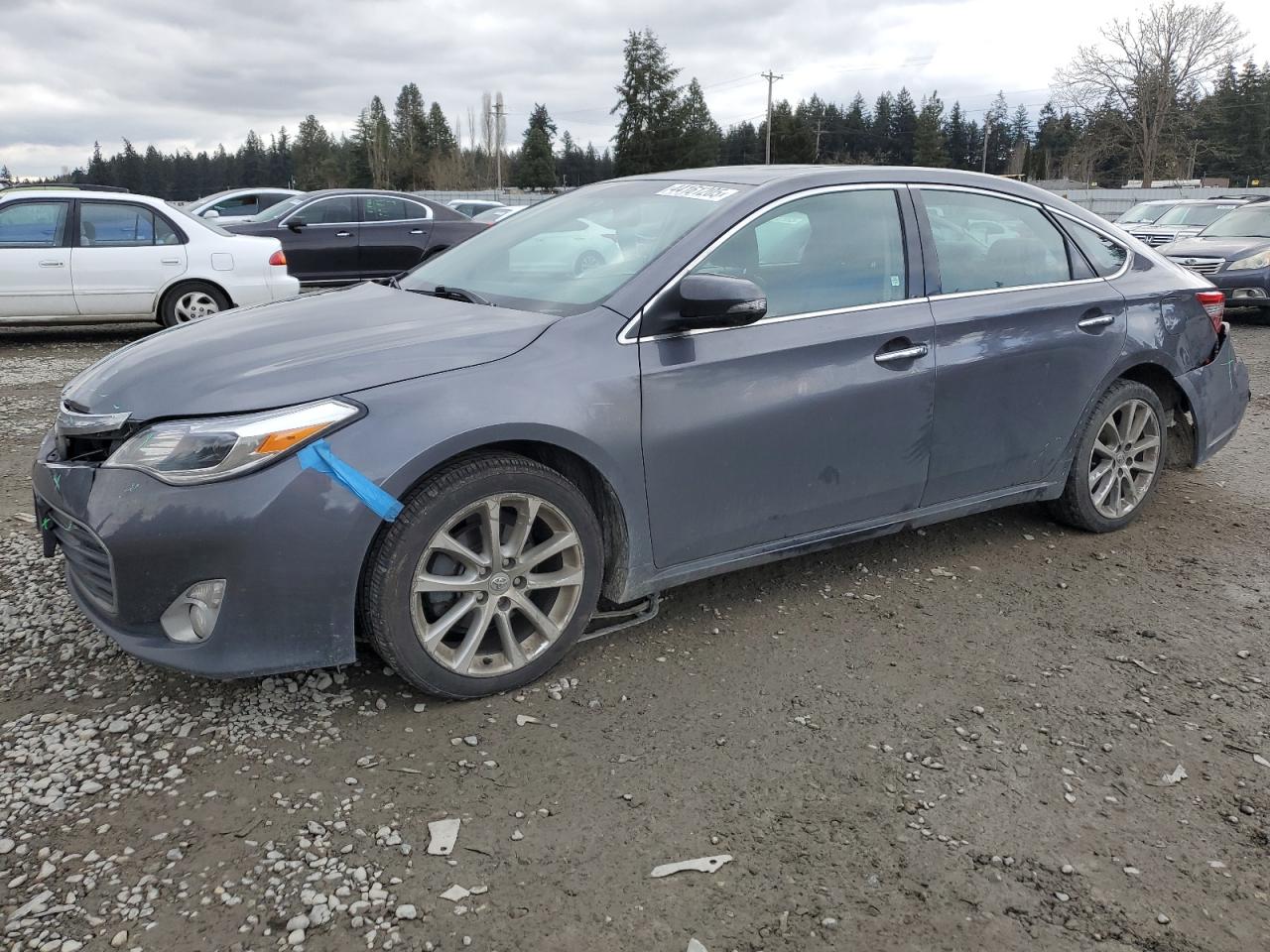 2013 Toyota Avalon - Image 1