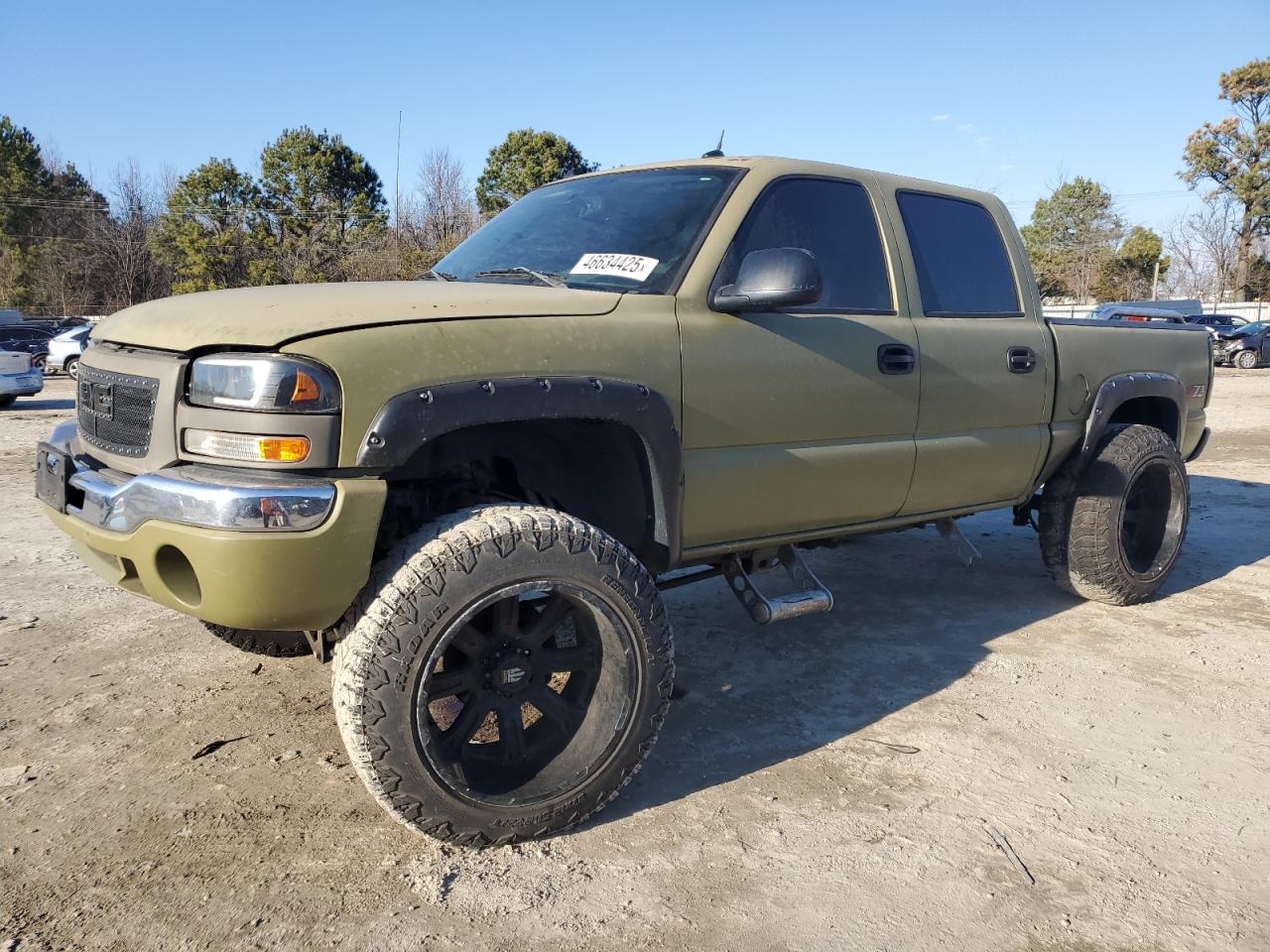2004 GMC Sierra - Image 1