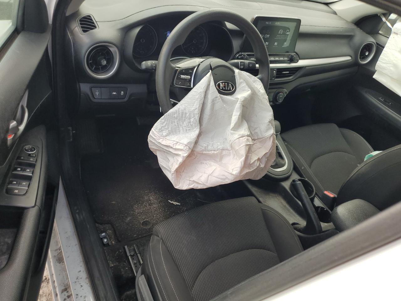 2019 Kia Forte - Image 8