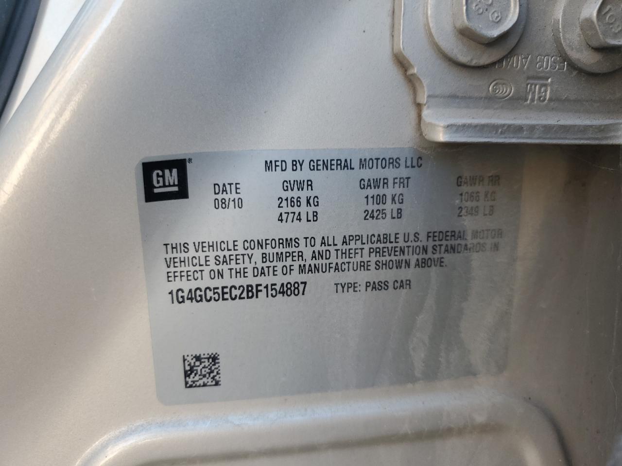 2011 Buick LaCrosse - Image 12