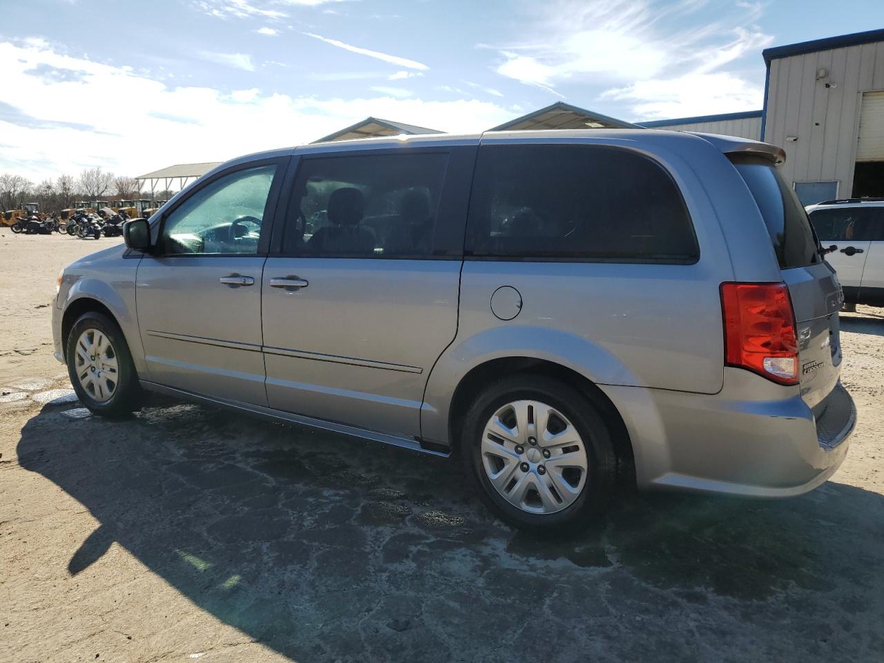2017 Dodge Caravan - Image 2