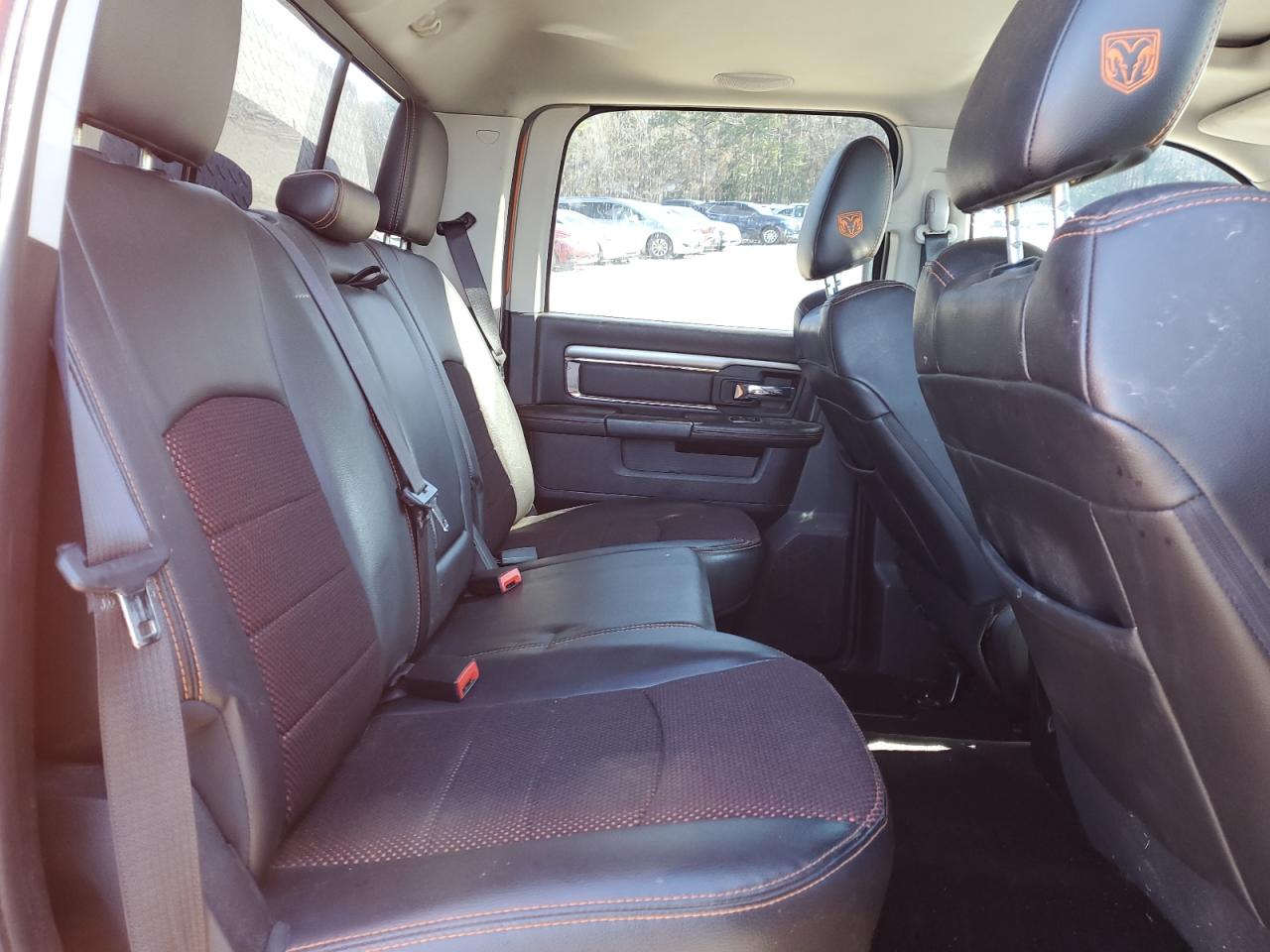 2015 RAM 1500 - Image 11
