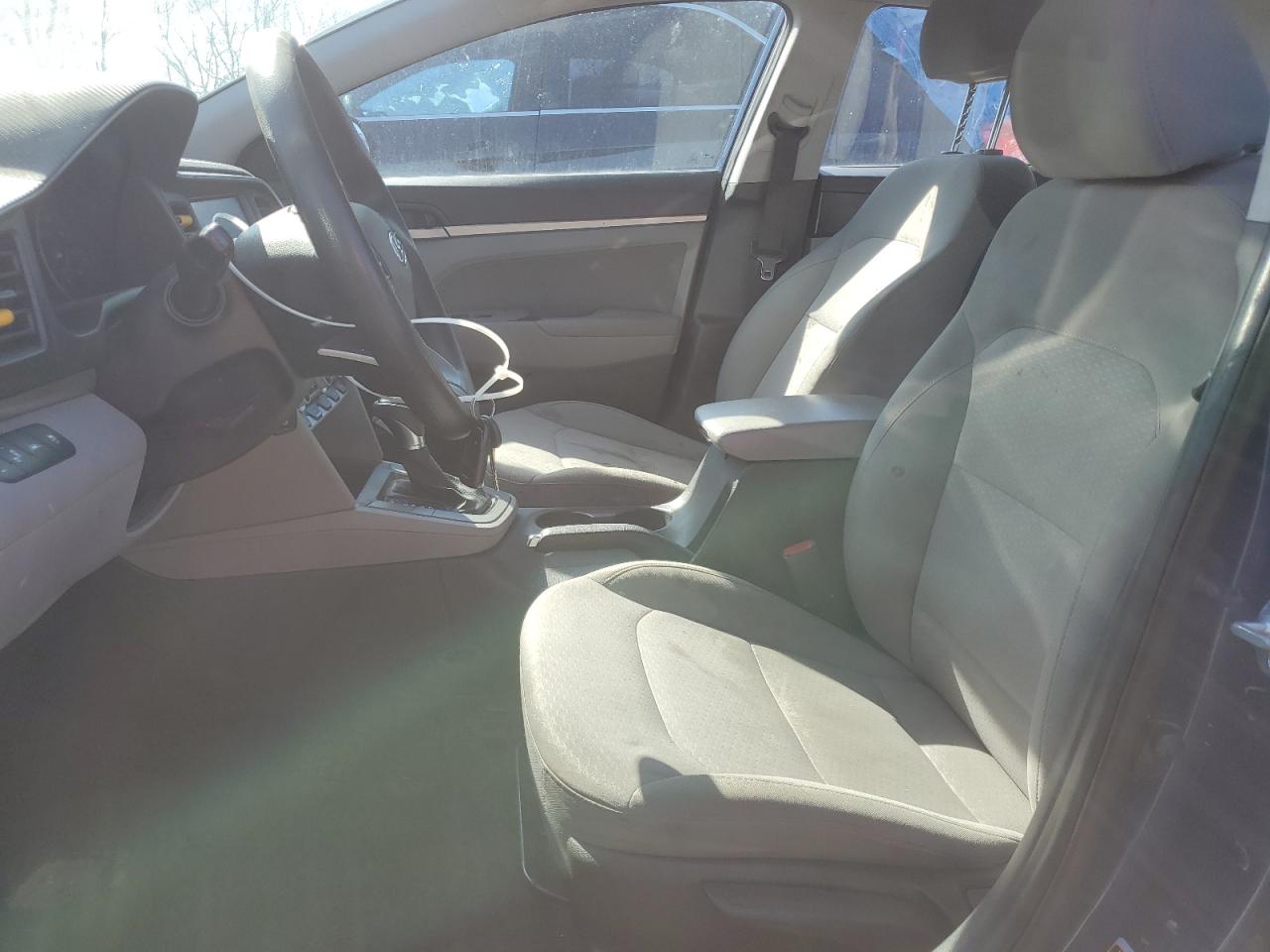 2020 Hyundai Elantra - Image 7