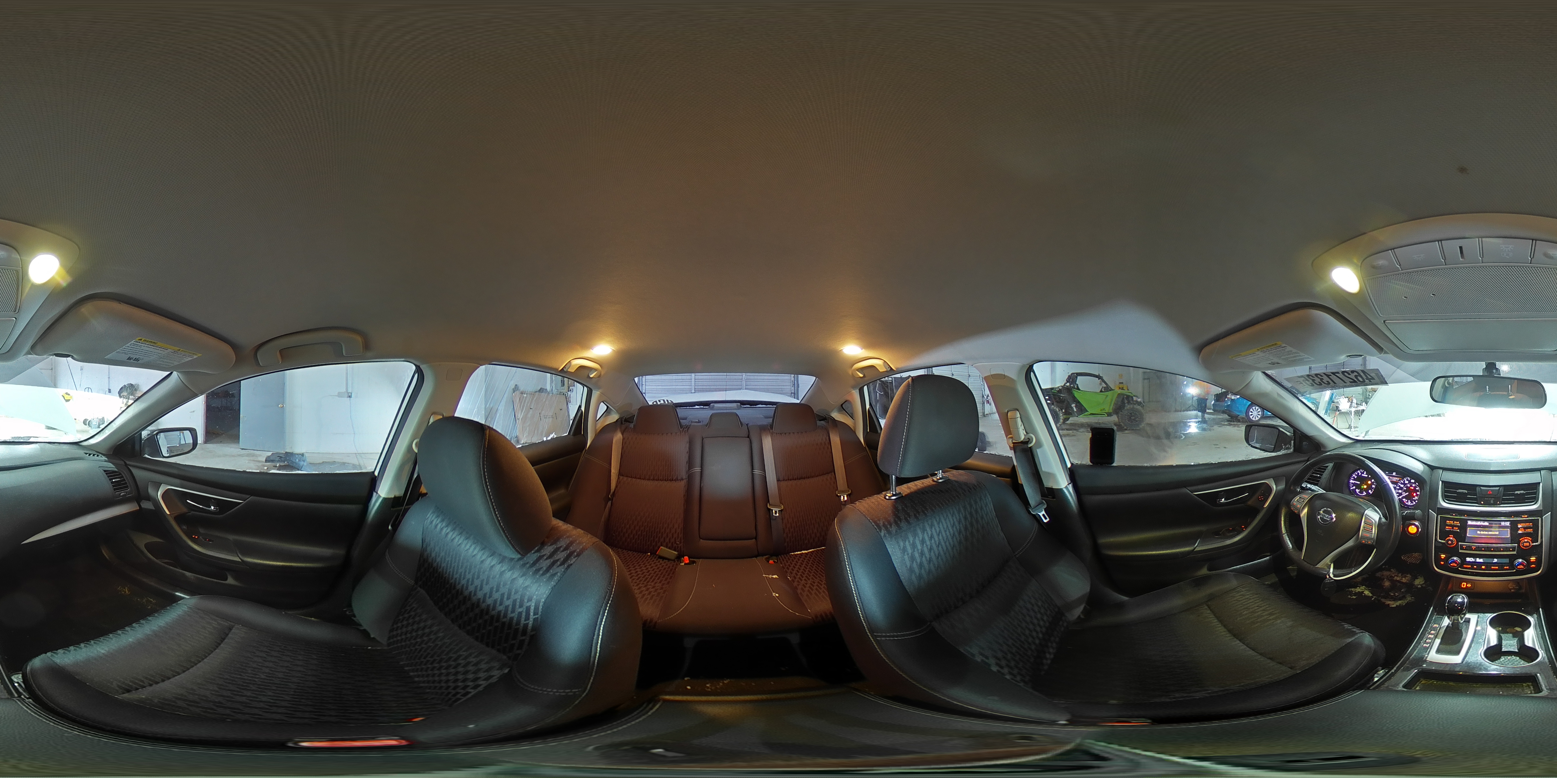2018 Nissan Altima - Image 13