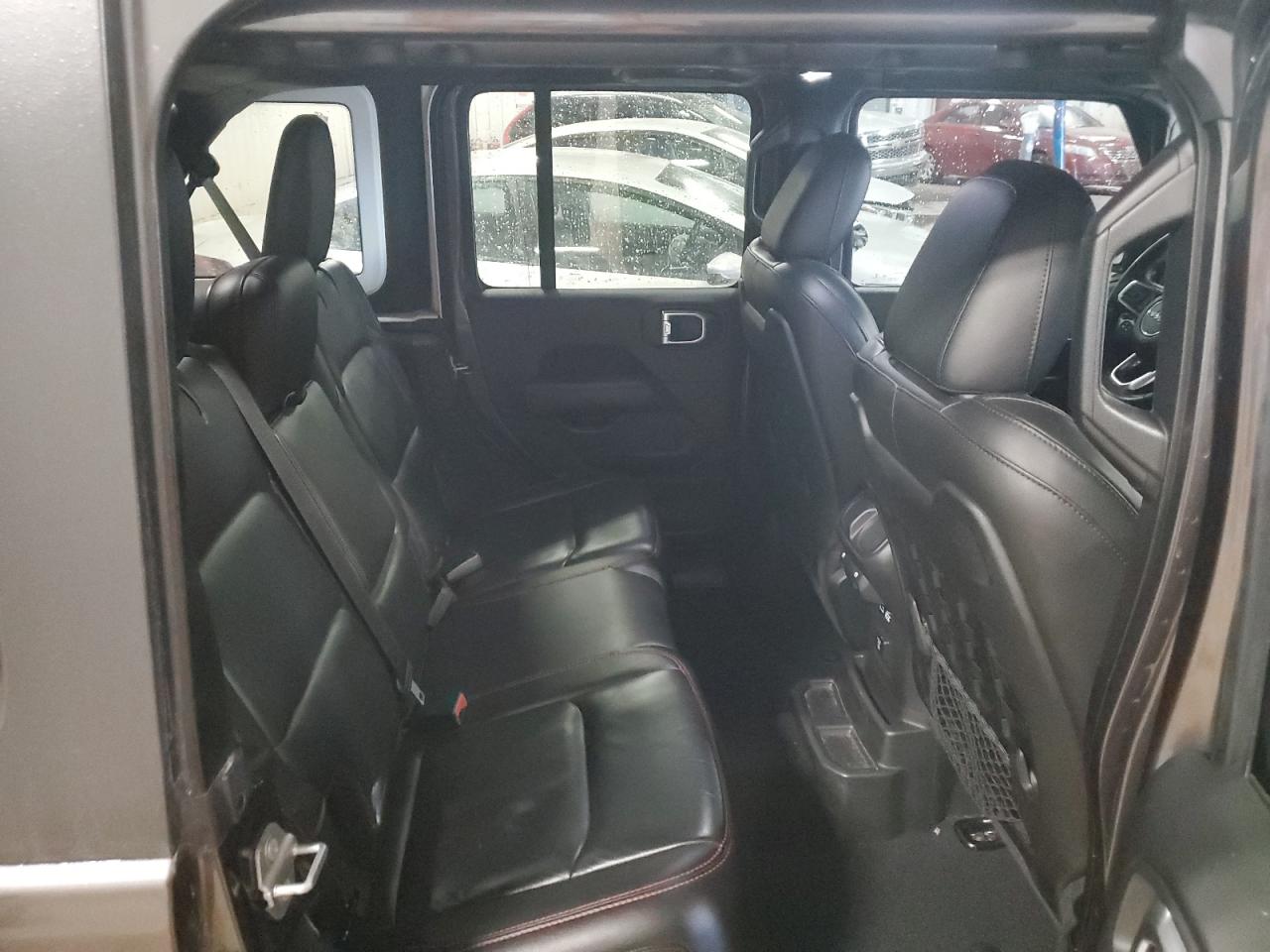 2018 Jeep Wrangler - Image 11