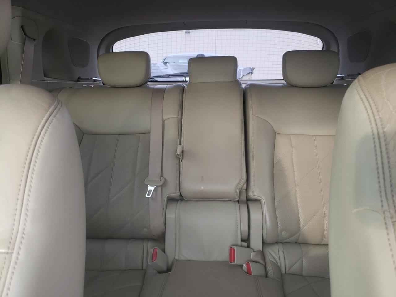 2011 Infiniti FX - Image 10