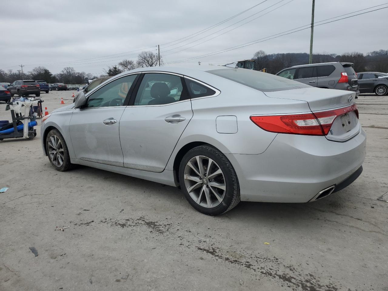 2016 Hyundai Azera - Image 2