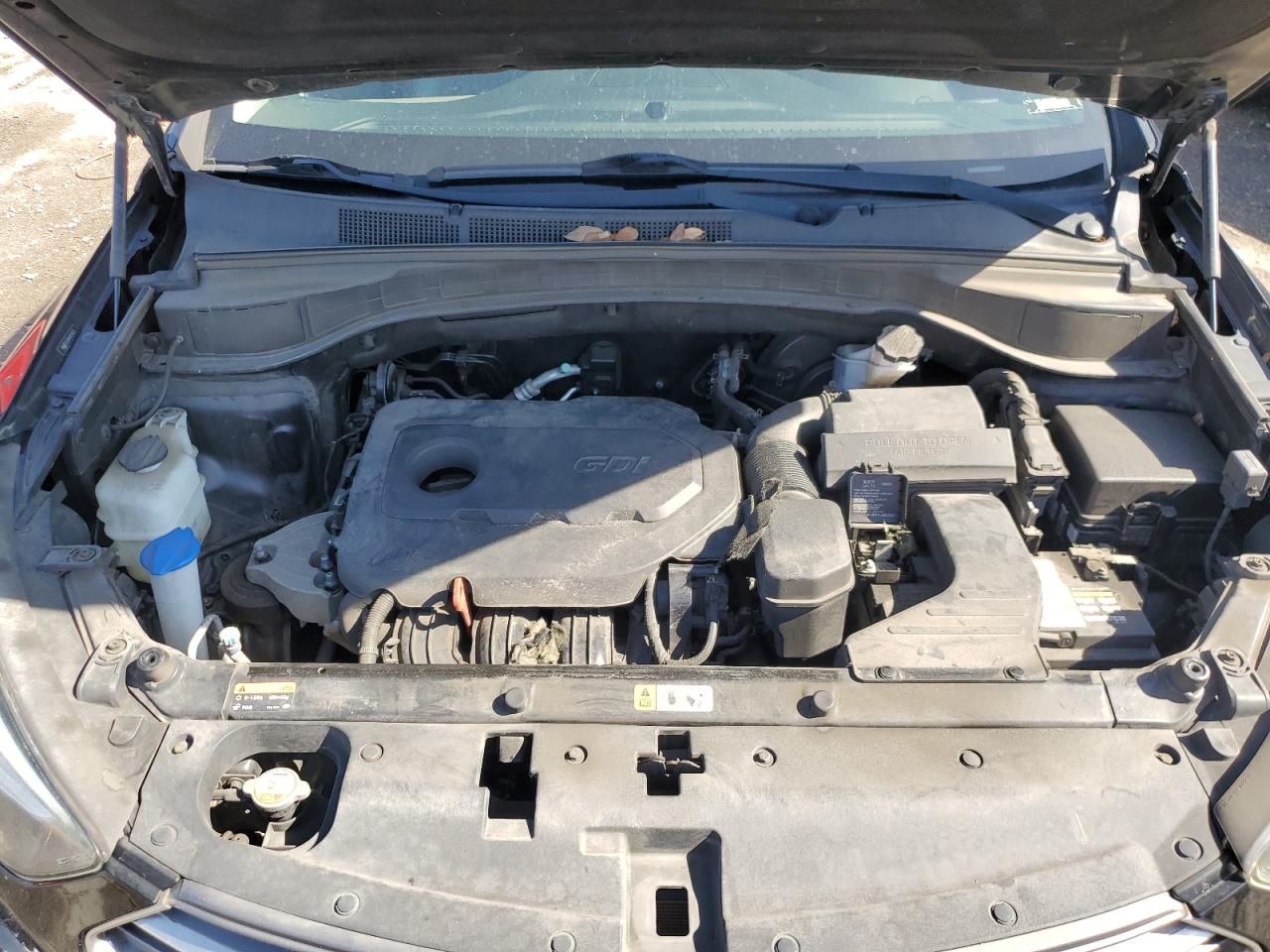 2017 Hyundai Santa Fe - Image 12