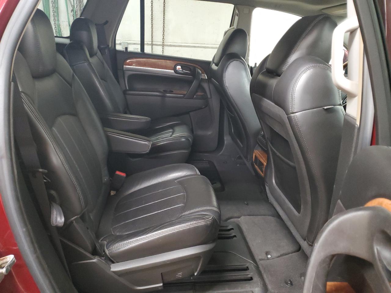 2009 Buick Enclave - Image 11