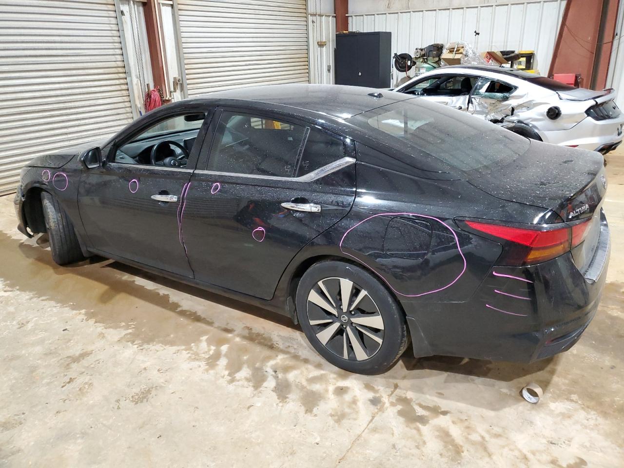 2020 Nissan Altima - Image 2