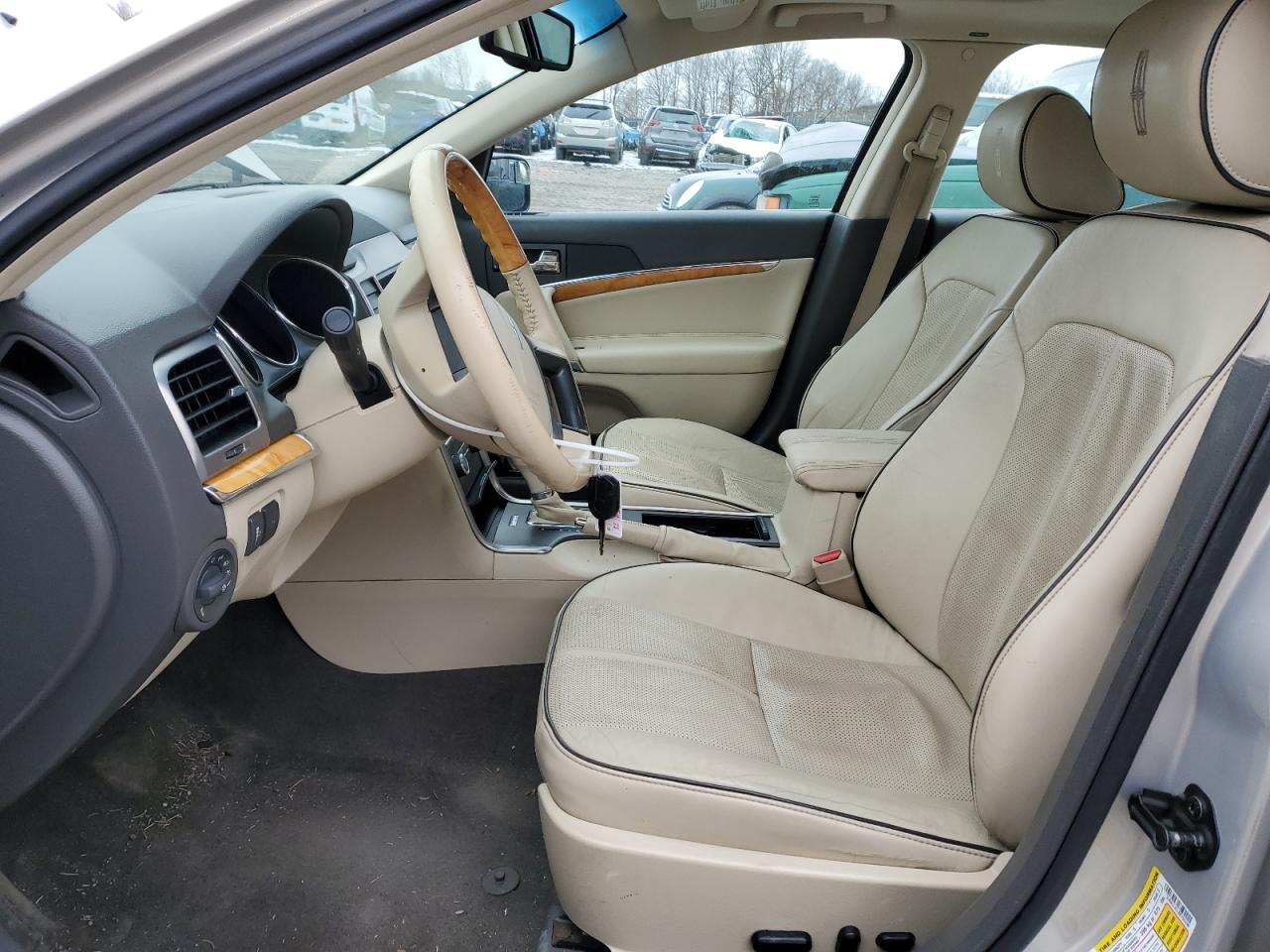 2010 Lincoln MKZ - Image 7